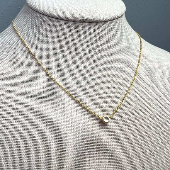 Vivi Sun Gold Tone Dainty Necklace Round Bezel 18" NWT - Picture 2 of 5